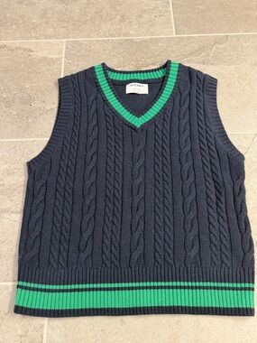 Old Navy Navy Cable-Knit V-Neck Sweater Vest with Green Trim